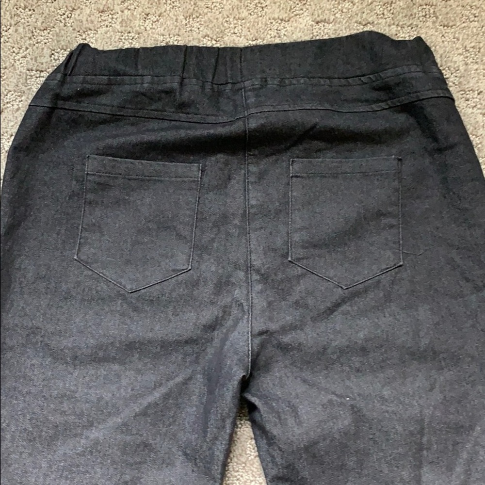 Jeggings size small. - Picture 5 of 6